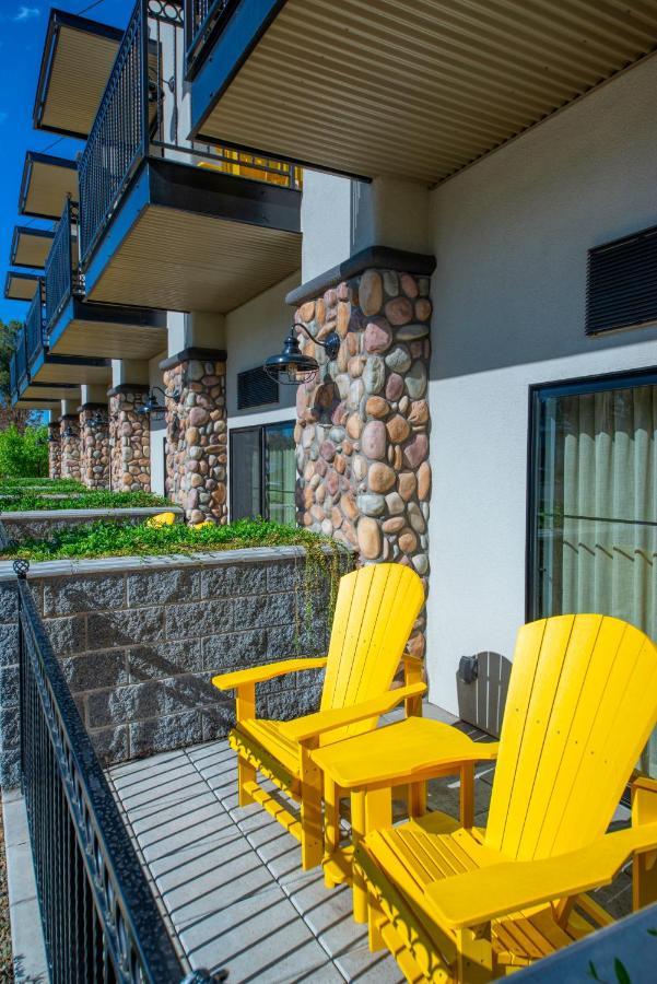 The Tavern Hotel Cottonwood Bagian luar foto