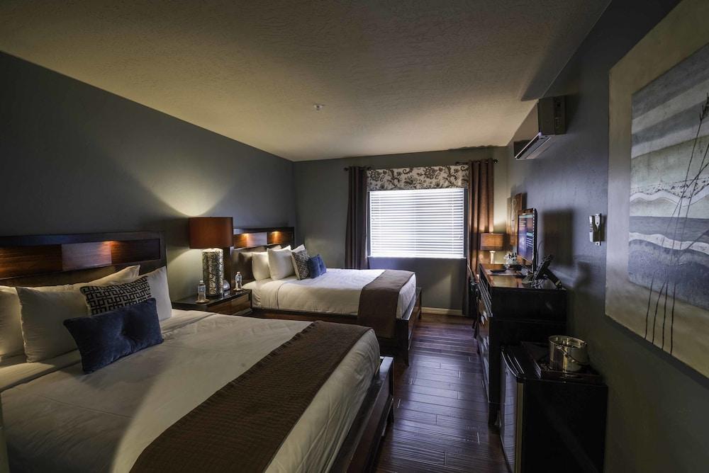 The Tavern Hotel Cottonwood Bagian luar foto