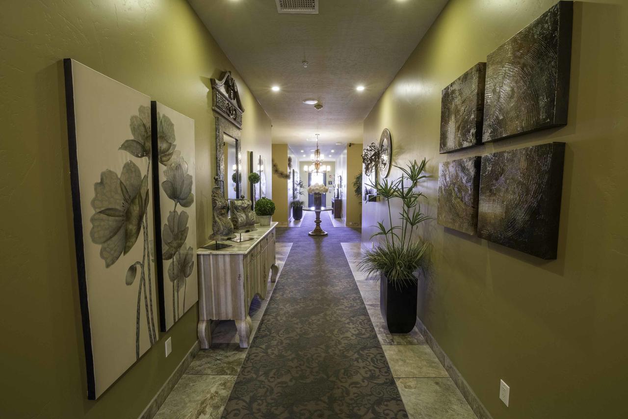 The Tavern Hotel Cottonwood Bagian luar foto